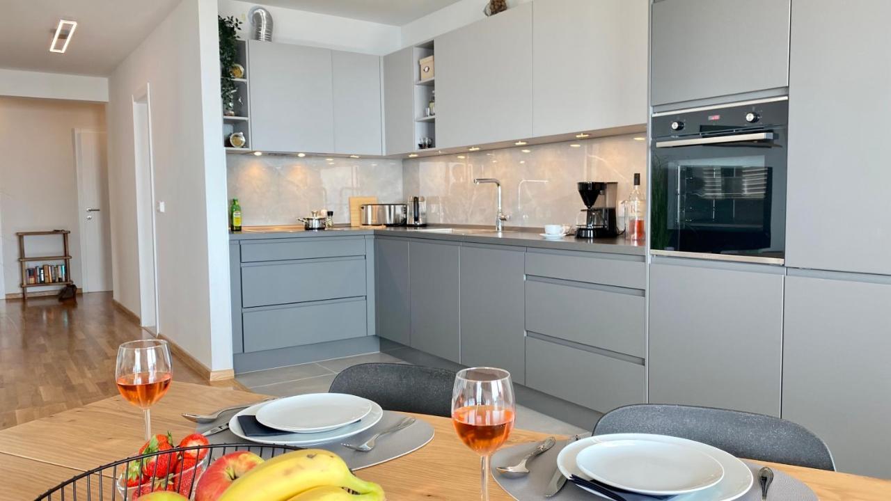 Makazura Sunset Apartment Makarska Ngoại thất bức ảnh